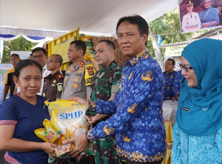 Forkopimda OKI Turun ke Pasar, Cek Harga Bahan Pokok dan Gelar Pangan Murah