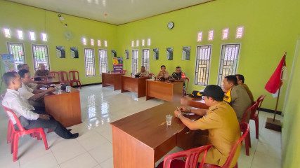 Kapolsek Belitang II Ingatkan Kades dan Perangkat Desa Purwodadi Harus Netral