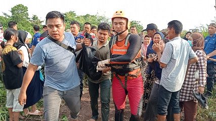 Kurang Dari 24 Jam, Tim SAR Gabungan Temukan Bocah Terseret Arus Banjir