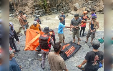 Hilang di Hari Pilkada, Pelajar Hanyut di Air Terjun Grand Canyon Lahat Ditemukan Tewas