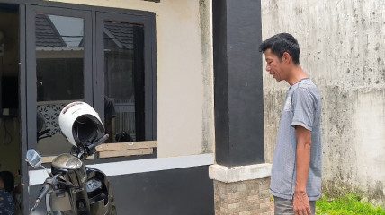 Aksi Pencurian Sepeda Motor Terekam CCTV