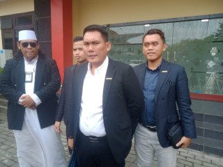 Terkait Laporan Ratu Dewa, Kuasa Hukum Mangcek Abie Berharap Permasalahan Diselesaikan Secara Kekeluargaan