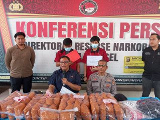 Timsus Ditres Narkoba Polda Sumsel Tangkap Dua Kurir Membawa 50 Kg Sabu – Sabu
