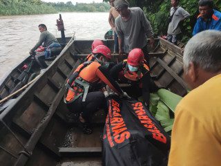 Jasad Petani Yang Tenggelam Saat Jemput Istri Di Sungai Komering Ditemukan Tim SAR Gabungan