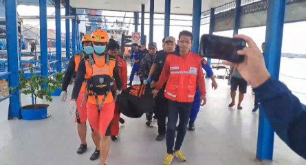 Pelajar Tenggelam di Dermaga 16 Ilir Ditemukan Tim SAR Gabungan Mengapung di Kawasan Pasar Sekanak