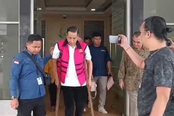 Dugaan Korupsi K3 Disnakertrans Sumsel, Penyidik Kejari Palembang Serahkan Tersangka dan Barang Bukti ke JPU