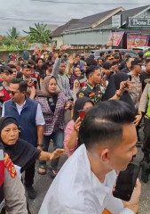Warga Menolak Sidang Lapangan PN Palembang hingga Terlibat Saling Dorong dengan Petugas