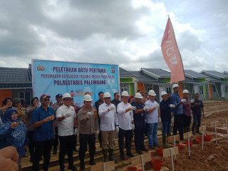 Kapolrestabes Palembang Tandatangani MoU dan Peletakan Batu Pertama Perumahan Polrestabes