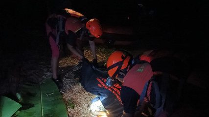 Tim SAR Gabungan Berhasil Temukan Jasad Siswi SD yang Tengelam di Sungai Komering