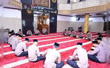 Polda Jambi Bina Rohani dan Mental Anggota