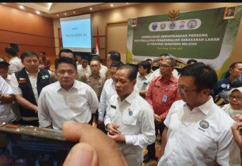 Berkunjung ke Sumsel, Menteri LH Hanif Imbau Semua Perusahaan Perkebunan Sawit Masuk Anggota GAPKI