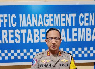 Terkait Video Viral Pengendara Menendang Pembatas Jalan, Ini Kata AKBP Finan