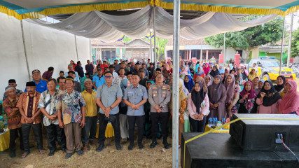 Saat Reses, Anggota DPRD OKU Timur Muhamad Irfanjid Minta Masyarakat Jangan Lelah Sampaikan Aspirasi