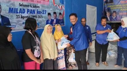 Dalam Rangka HUT Ke 27, DPD PAN OKU Timur Gelar Kegiatan Berbagi Pangan Kepada Masyarakat