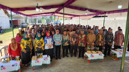 Reses Tahap II Dimanfaatkan Anggota DPRD Sumsel Fenus Antonius  Berdialog Dengan Warga dan Menyalurkan Bantuan