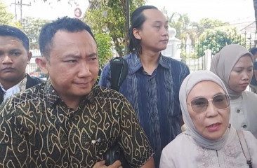 Sidang Perdana Korupsi Pasar Cinde, Kuasa Hukum Alex Noerdin Siapkan Eksepsi 